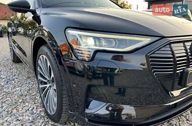 Внедорожник / Кроссовер Audi e-tron 2020 в 