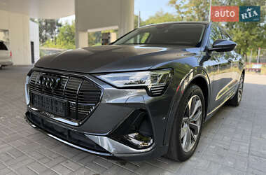 Audi e-tron 2023