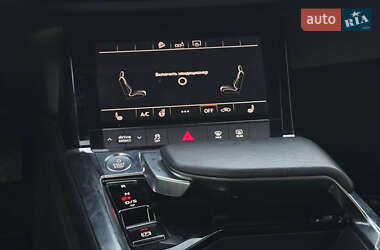 Внедорожник / Кроссовер Audi e-tron 2020 в 