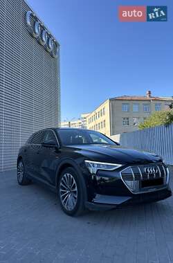 Audi e-tron 2021