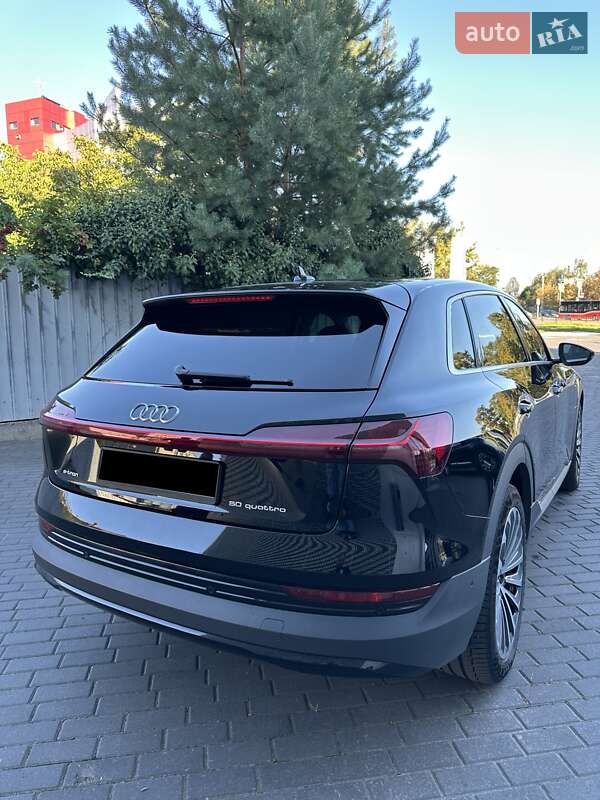 Внедорожник / Кроссовер Audi e-tron 2021 в Киеве фото 11 Внедорожник / Кроссовер Audi e-tron 2021 в Киеве