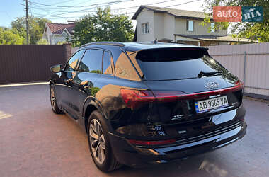 Позашляховик / Кросовер Audi e-tron 2020 в 