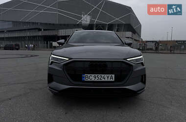 Внедорожник / Кроссовер Audi e-tron 2022 в 
