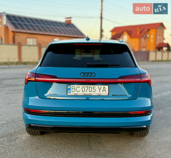 Внедорожник / Кроссовер Audi e-tron 2019 в Киеве