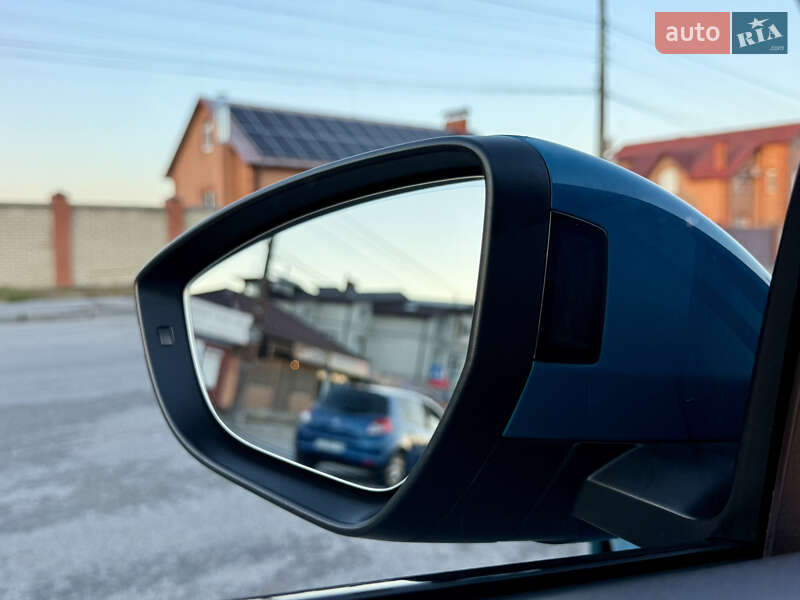 Внедорожник / Кроссовер Audi e-tron 2019 в Киеве