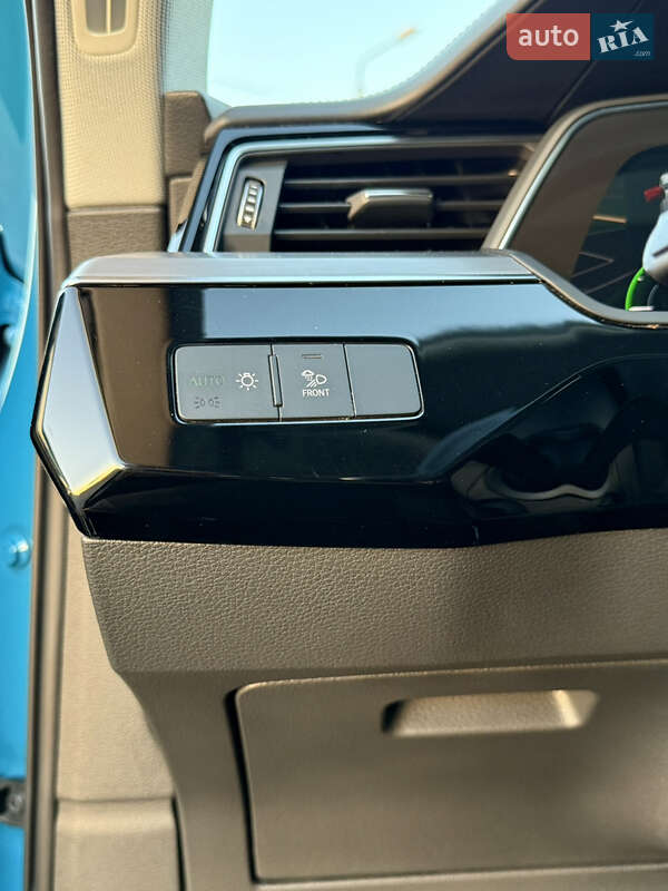 Внедорожник / Кроссовер Audi e-tron 2019 в Киеве
