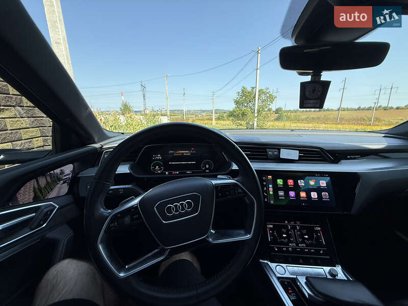 Внедорожник / Кроссовер Audi e-tron 2019 в Ровно фото 11 Внедорожник / Кроссовер Audi e-tron 2019 в Ровно