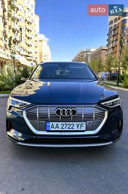 Внедорожник / Кроссовер Audi e-tron 2018 в 