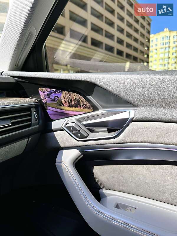 Внедорожник / Кроссовер Audi e-tron 2018 в Киеве