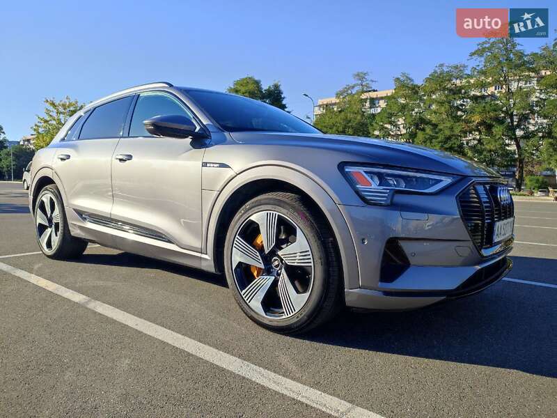 Внедорожник / Кроссовер Audi e-tron 2021 в Киеве фото 8 Внедорожник / Кроссовер Audi e-tron 2021 в Киеве