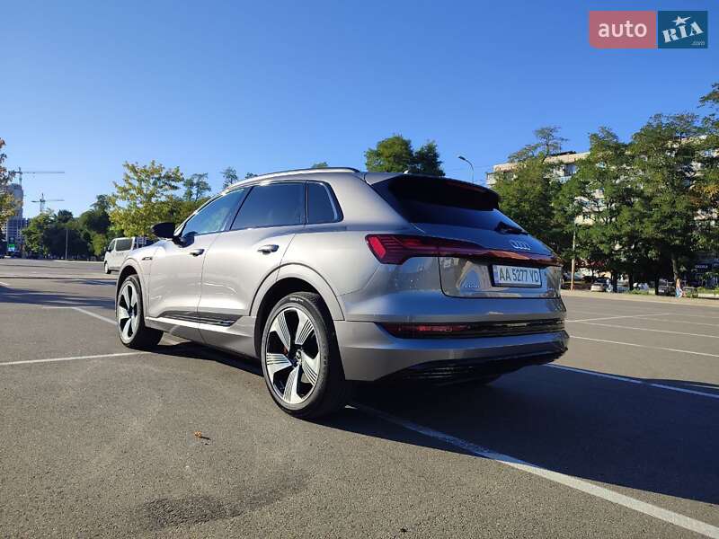 Внедорожник / Кроссовер Audi e-tron 2021 в Киеве фото 13 Внедорожник / Кроссовер Audi e-tron 2021 в Киеве
