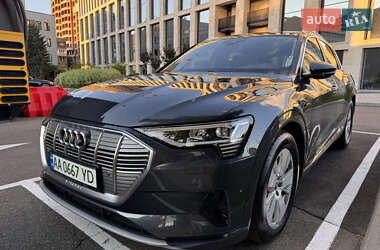 Audi e-tron 2019