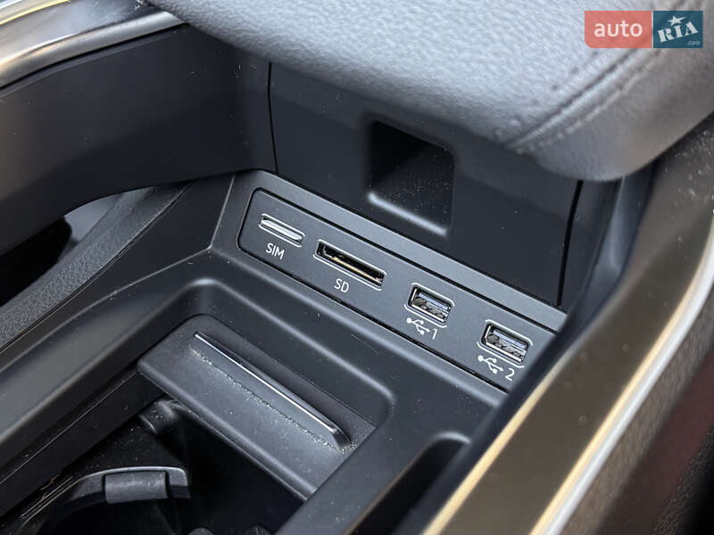 Внедорожник / Кроссовер Audi e-tron 2019 в Киеве