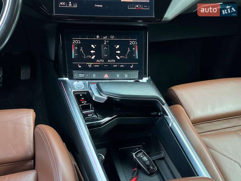 Внедорожник / Кроссовер Audi e-tron 2020 в Львове
