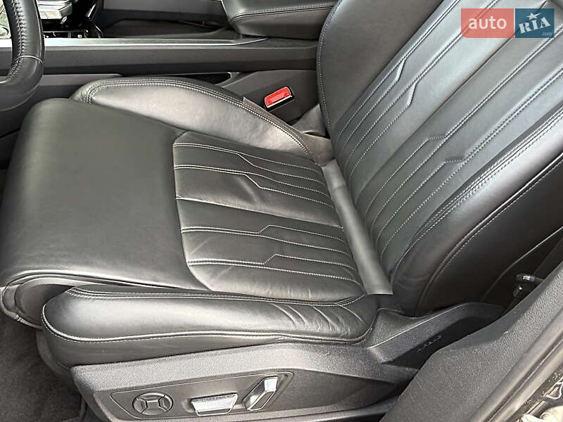 Внедорожник / Кроссовер Audi e-tron 2019 в Киеве