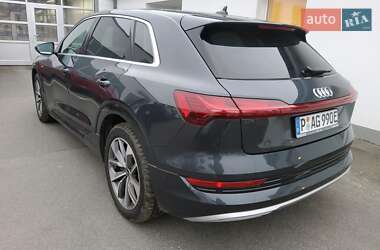 Audi e-tron 2022