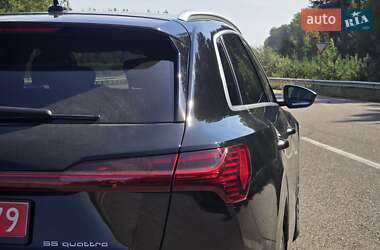 Внедорожник / Кроссовер Audi e-tron 2021 в 