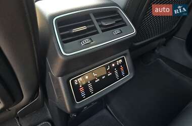Внедорожник / Кроссовер Audi e-tron 2021 в 