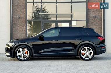 Внедорожник / Кроссовер Audi e-tron 2021 в 