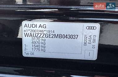 Внедорожник / Кроссовер Audi e-tron 2021 в 