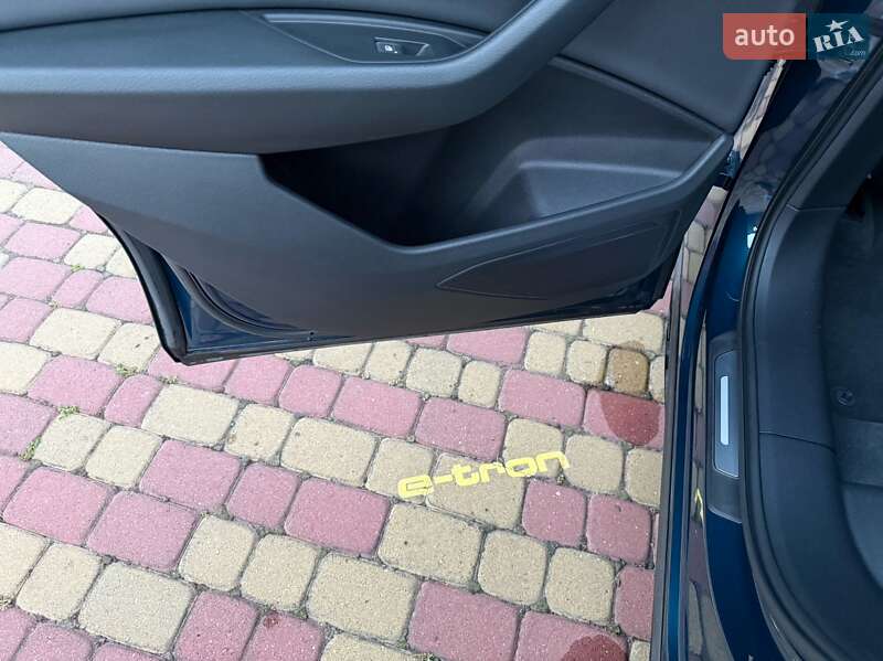 Позашляховик / Кросовер Audi e-tron 2020 в Хмельницькому