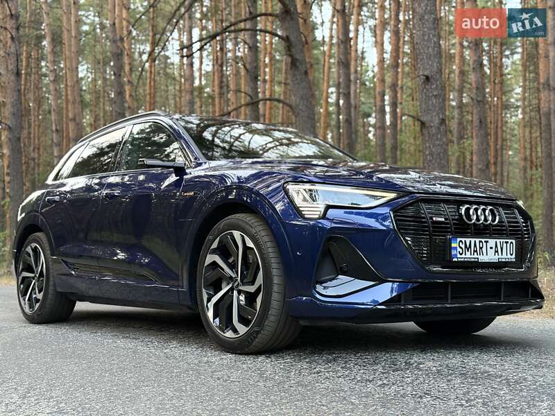 Внедорожник / Кроссовер Audi e-tron 2022 в Киеве