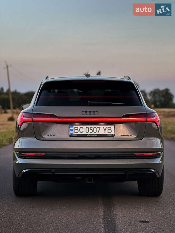 Внедорожник / Кроссовер Audi e-tron 2022 в Лубнах