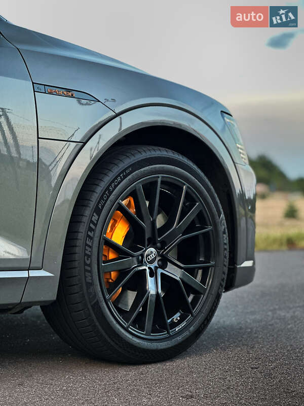 Внедорожник / Кроссовер Audi e-tron 2022 в Лубнах