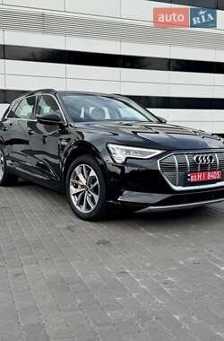 Audi e-tron 2022