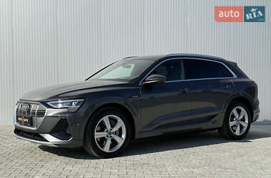 Audi e-tron 2022