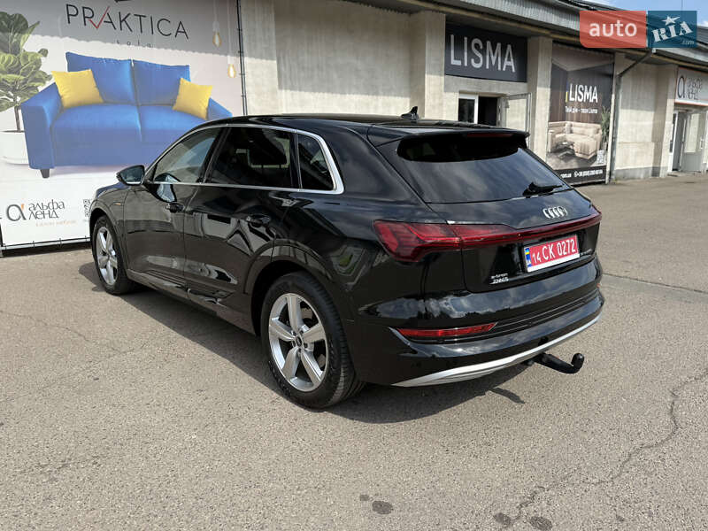 Позашляховик / Кросовер Audi e-tron 2021 в Львові