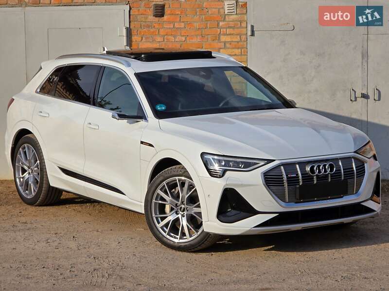 Внедорожник / Кроссовер Audi e-tron 2022 в Житомире