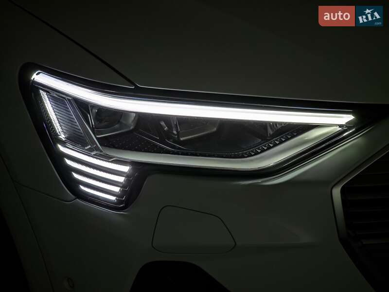 Внедорожник / Кроссовер Audi e-tron 2022 в Житомире