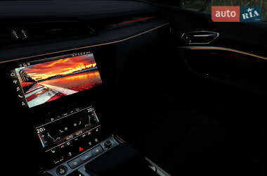 Внедорожник / Кроссовер Audi e-tron 2023 в 