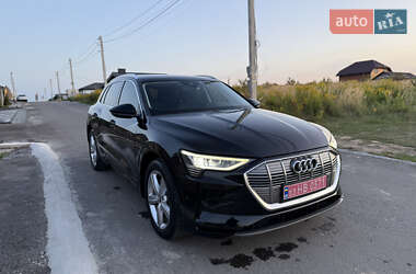 Внедорожник / Кроссовер Audi e-tron 2019 в 
