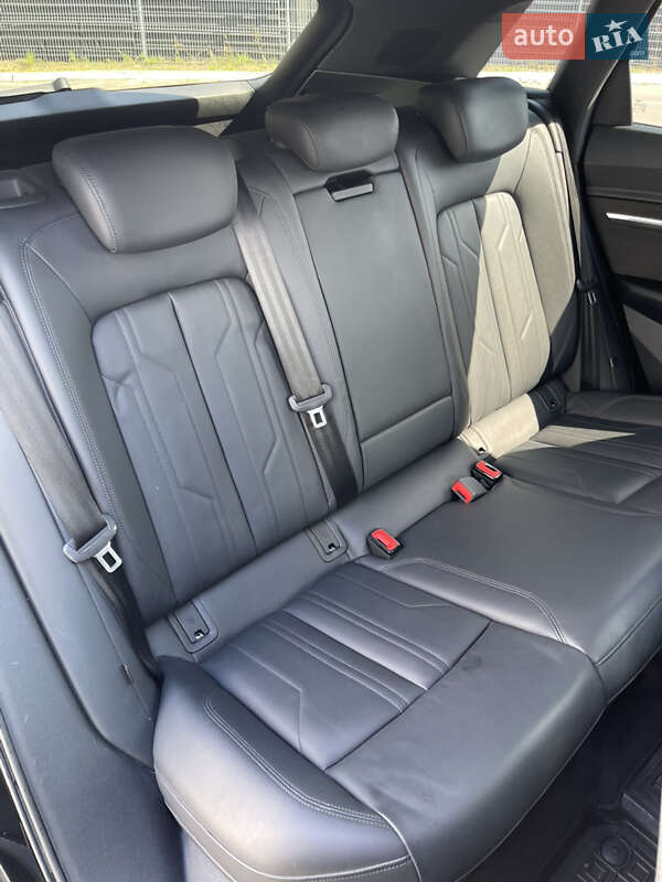 Внедорожник / Кроссовер Audi e-tron 2019 в Львове