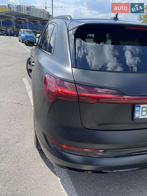 Внедорожник / Кроссовер Audi e-tron 2019 в Львове