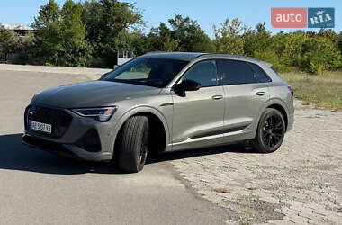 Audi e-tron 2022