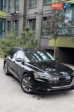 Позашляховик / Кросовер Audi e-tron 2020 в Софіївській Борщагівці