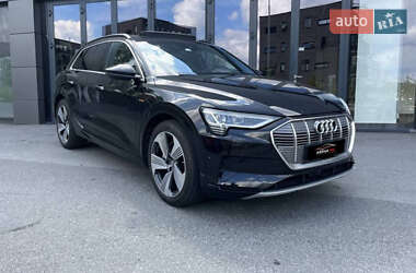 Позашляховик / Кросовер Audi e-tron 2020 в 