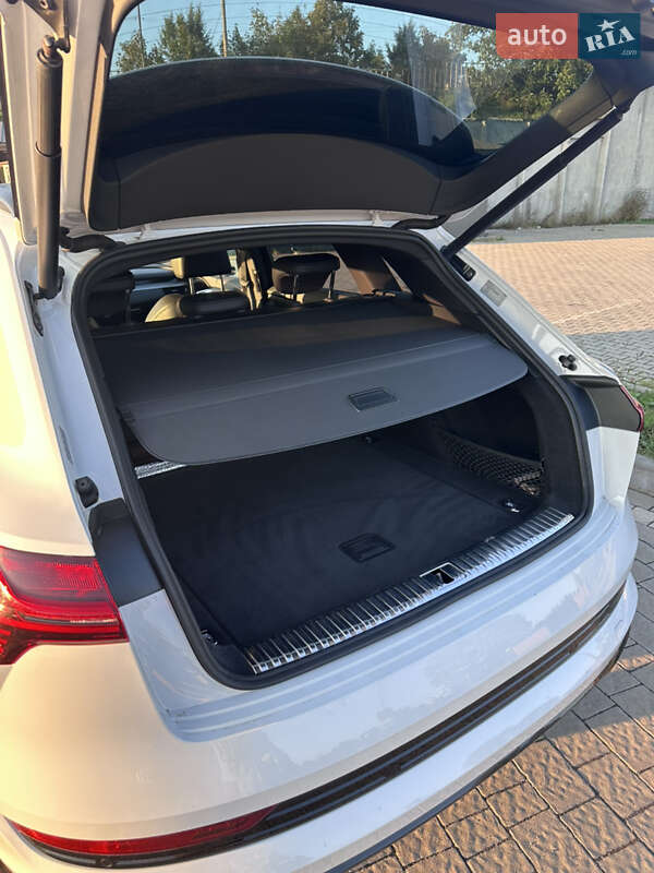 Внедорожник / Кроссовер Audi e-tron 2019 в Дрогобыче