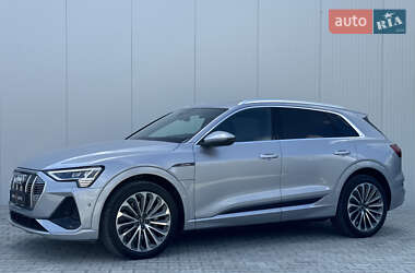 Позашляховик / Кросовер Audi e-tron 2021 в Мукачевому