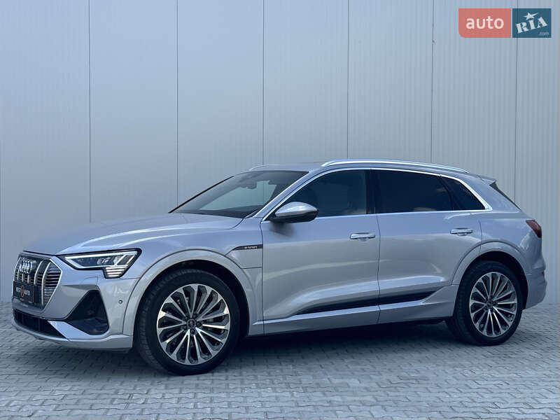Позашляховик / Кросовер Audi e-tron 2021 в Мукачевому