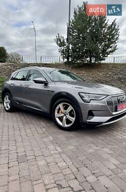 Позашляховик / Кросовер Audi e-tron 2020 в Рівному