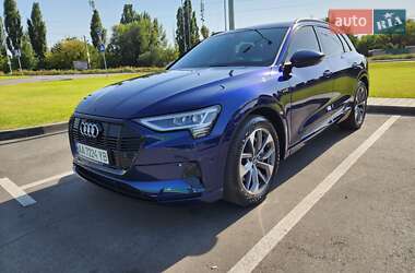 Внедорожник / Кроссовер Audi e-tron 2021 в Киеве
