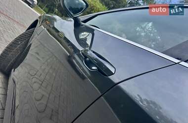 Внедорожник / Кроссовер Audi e-tron 2021 в 