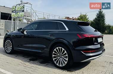 Позашляховик / Кросовер Audi e-tron 2019 в 
