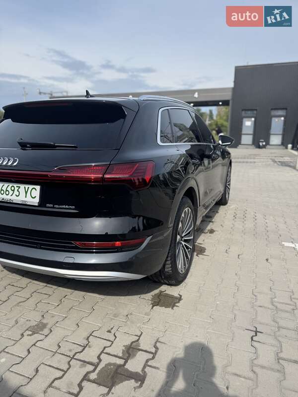 Внедорожник / Кроссовер Audi e-tron 2019 в Львове