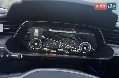 Позашляховик / Кросовер Audi e-tron 2019 в 