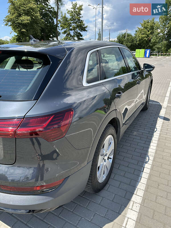 Внедорожник / Кроссовер Audi e-tron 2021 в Коломые